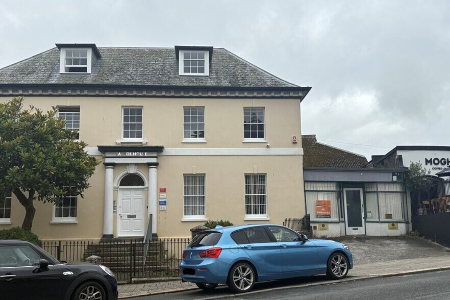 The Parade, Liskeard to rent - Building Photo - Image 3 of 3