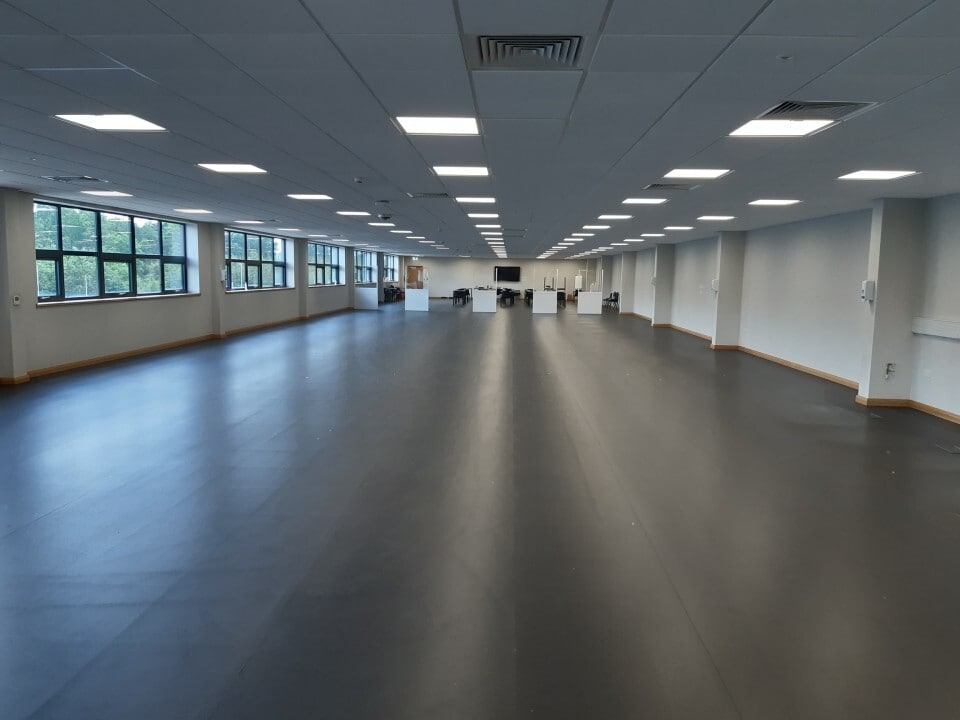 Corby, Corby to rent Interior Photo- Image 1 of 4