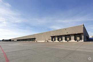 More details for 1717 W Airfield Dr, Dfw Airport, TX - Industrial for Rent