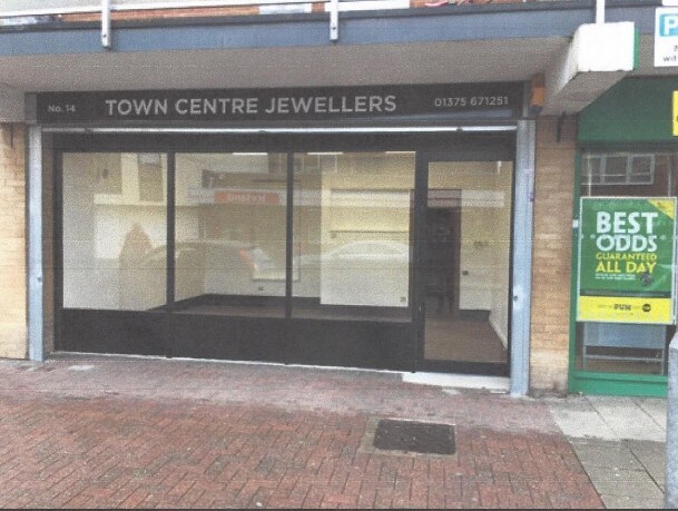 14 St Johns Way, Stanford Le Hope for sale Primary Photo- Image 1 of 1