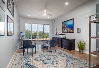 16580 N 92nd St, Scottsdale, AZ to rent Interior Photo- Image 2 of 15