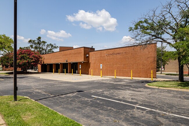 More details for 101 E City Point Rd, Hopewell, VA - Retail for Sale