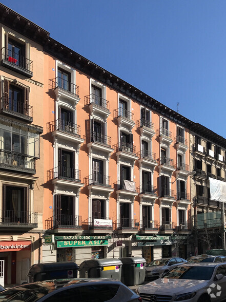 Calle De Fernando VI, 17, Madrid, Madrid for rent - Building Photo - Image 2 of 2