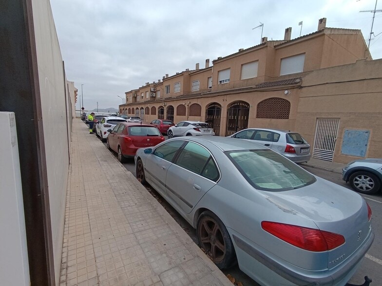 Avinguda Alcalde Carlos Carbonell, 22, Aspe, Alicante for sale - Building Photo - Image 3 of 5