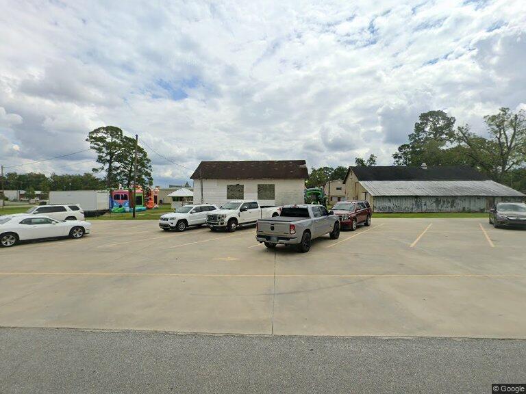 697 W Cherry St, Jesup, GA for sale - Primary Photo - Image 1 of 17