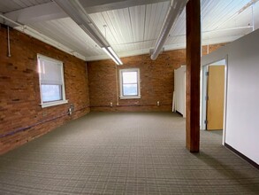 153 East St, New Haven, CT for rent Interior Photo- Image 2 of 4