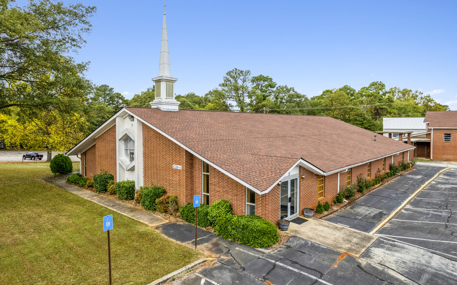 4528 Rockbridge Rd, Stone Mountain, GA for sale - Primary Photo - Image 1 of 53