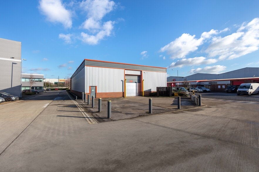 Abbey Rd, London to rent - Building Photo - Image 2 of 2