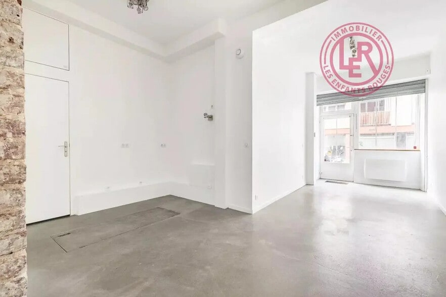 Retail in Paris for sale - Interior Photo - Image 3 of 9