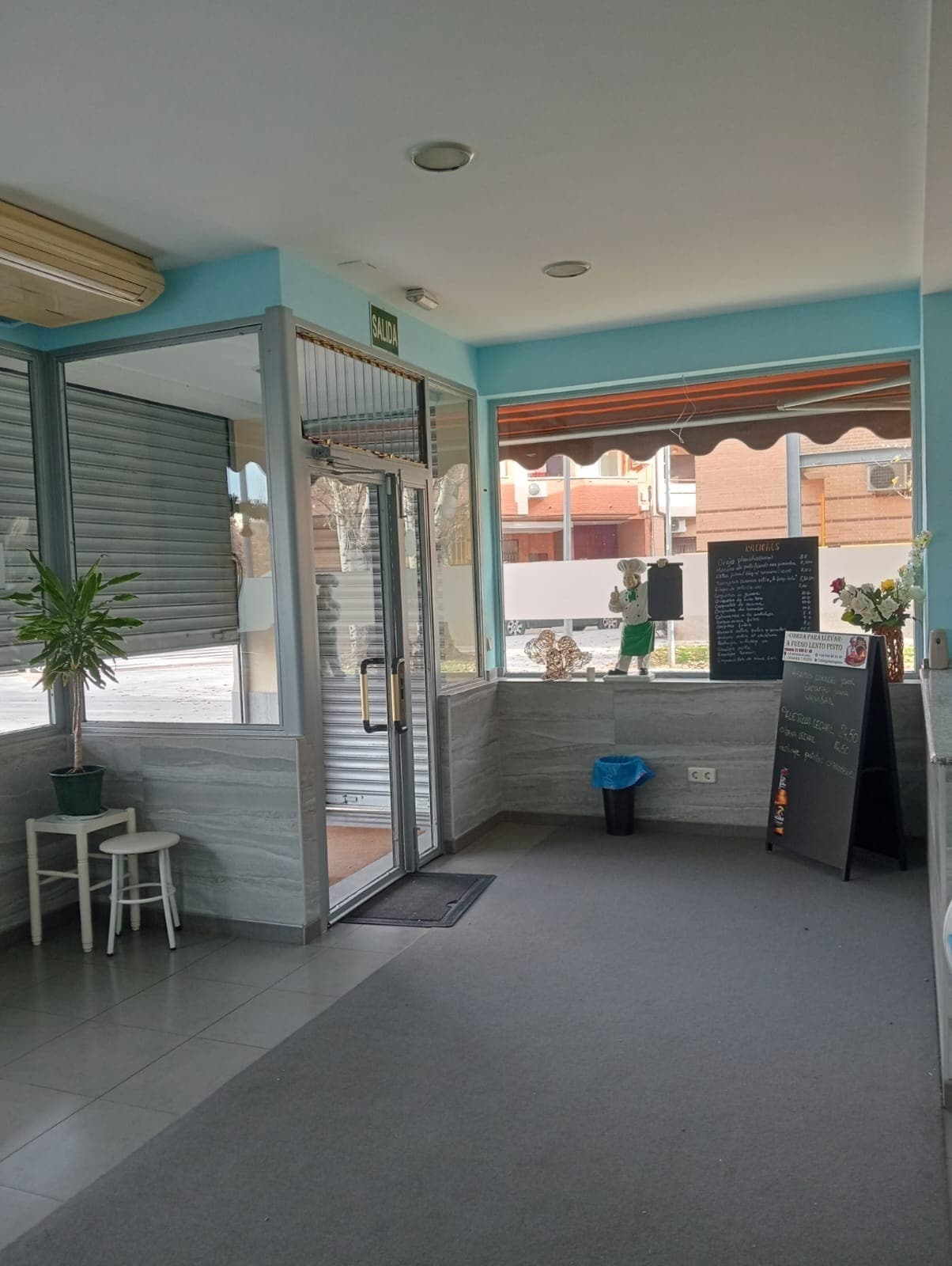 Retail in Pinto, Madrid to rent Interior Photo- Image 1 of 9