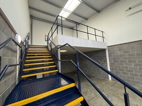 Richard Jones Rd, Minster Lovell to rent Interior Photo- Image 2 of 4