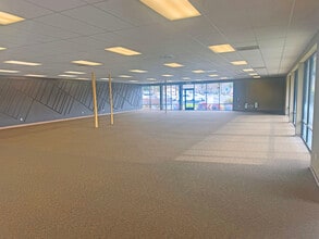 4575 Sonoma Hwy, Santa Rosa, CA to rent Interior Photo- Image 2 of 5