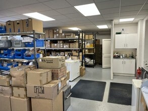 Copyground Ln, High Wycombe to rent Building Photo- Image 2 of 4