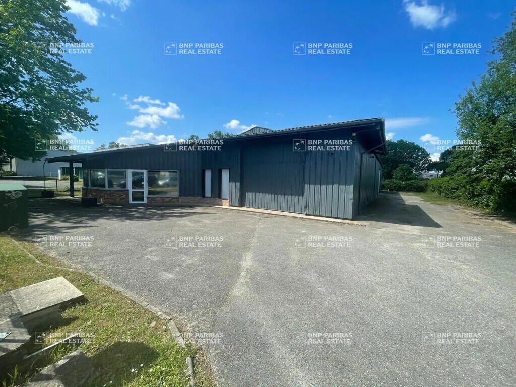 Location Local d'activités 682 m² - Photo 1