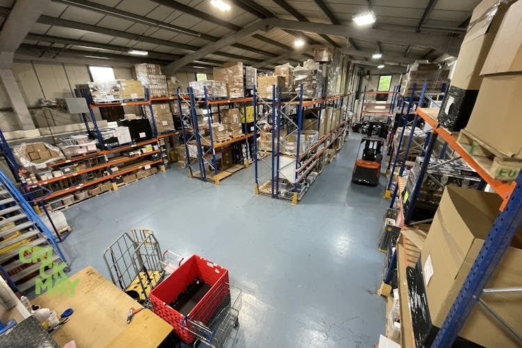 Marchants Way, Burgess Hill to rent Interior Photo- Image 1 of 4