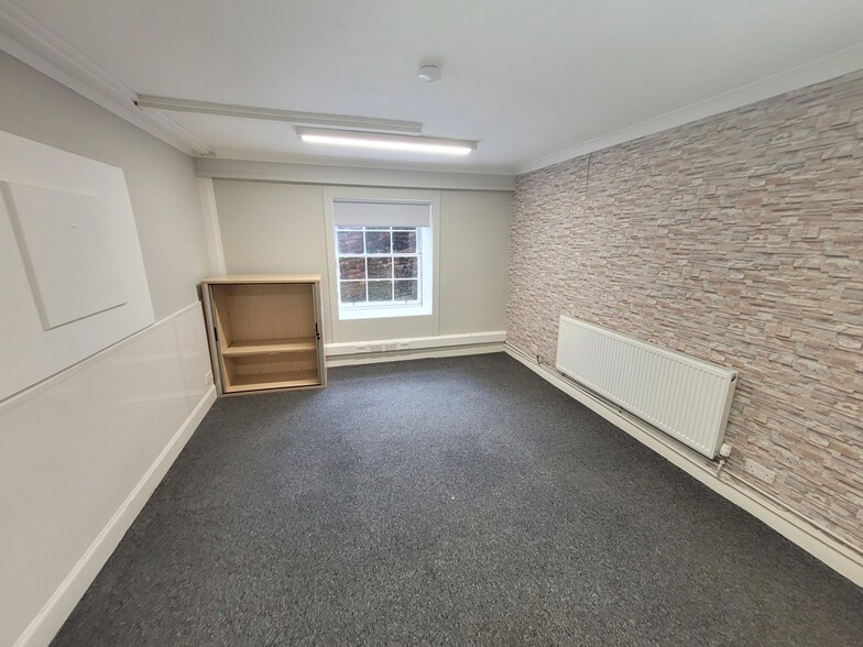 97 Douglas St, Glasgow for sale - Interior Photo - Image 3 of 3