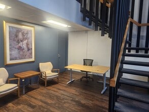 2433 Gulf To Bay Blvd, Clearwater, FL to rent Interior Photo- Image 2 of 5