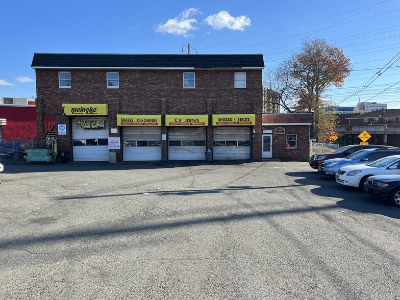 130 Rahway Ave, Elizabeth, NJ for sale - Primary Photo - Image 1 of 1