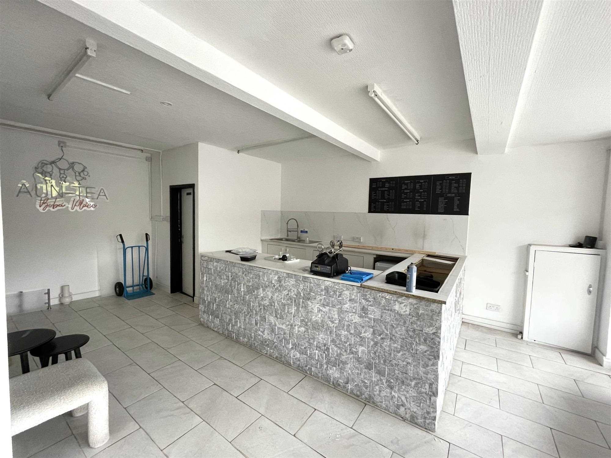 4-10 Collum Ln, Scunthorpe to rent Building Photo- Image 1 of 3