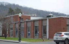 More details for 145 Main Ave, Pineville, WV - Office/Retail for Rent