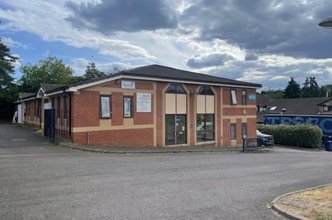 Horndean Rd, Bracknell to rent Interior Photo- Image 2 of 5