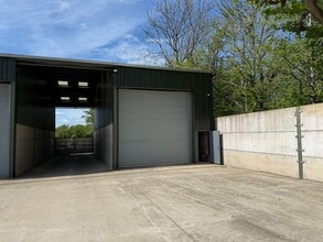 Rusper Rd, Capel to rent Building Photo- Image 1 of 5