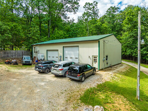 1233 Glatco Lodge Rd, Hanover, PA for sale Primary Photo- Image 1 of 13