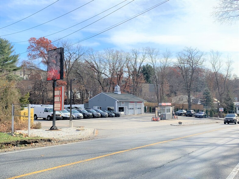 567 Concord St, Holliston, MA for sale - Building Photo - Image 1 of 1