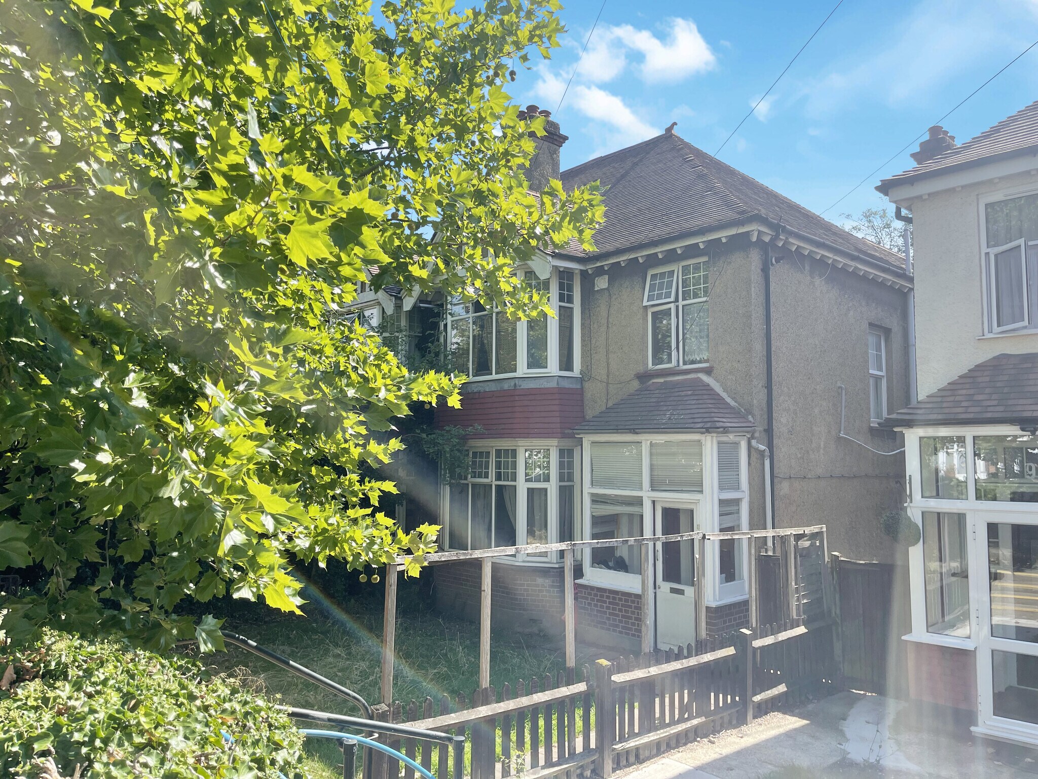 11 The Ride, Brentford for sale Primary Photo- Image 1 of 1