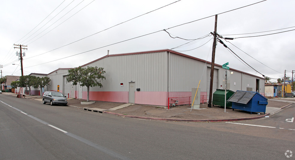 3302-3342 Kurtz St, San Diego, CA for rent - Building Photo - Image 1 of 2