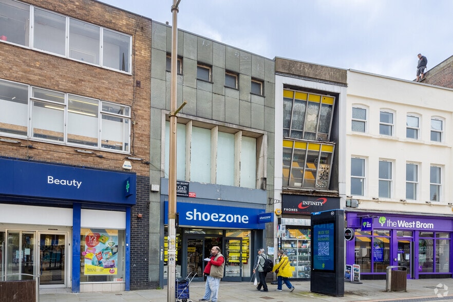 27 High St, Dudley to rent - Building Photo - Image 2 of 2