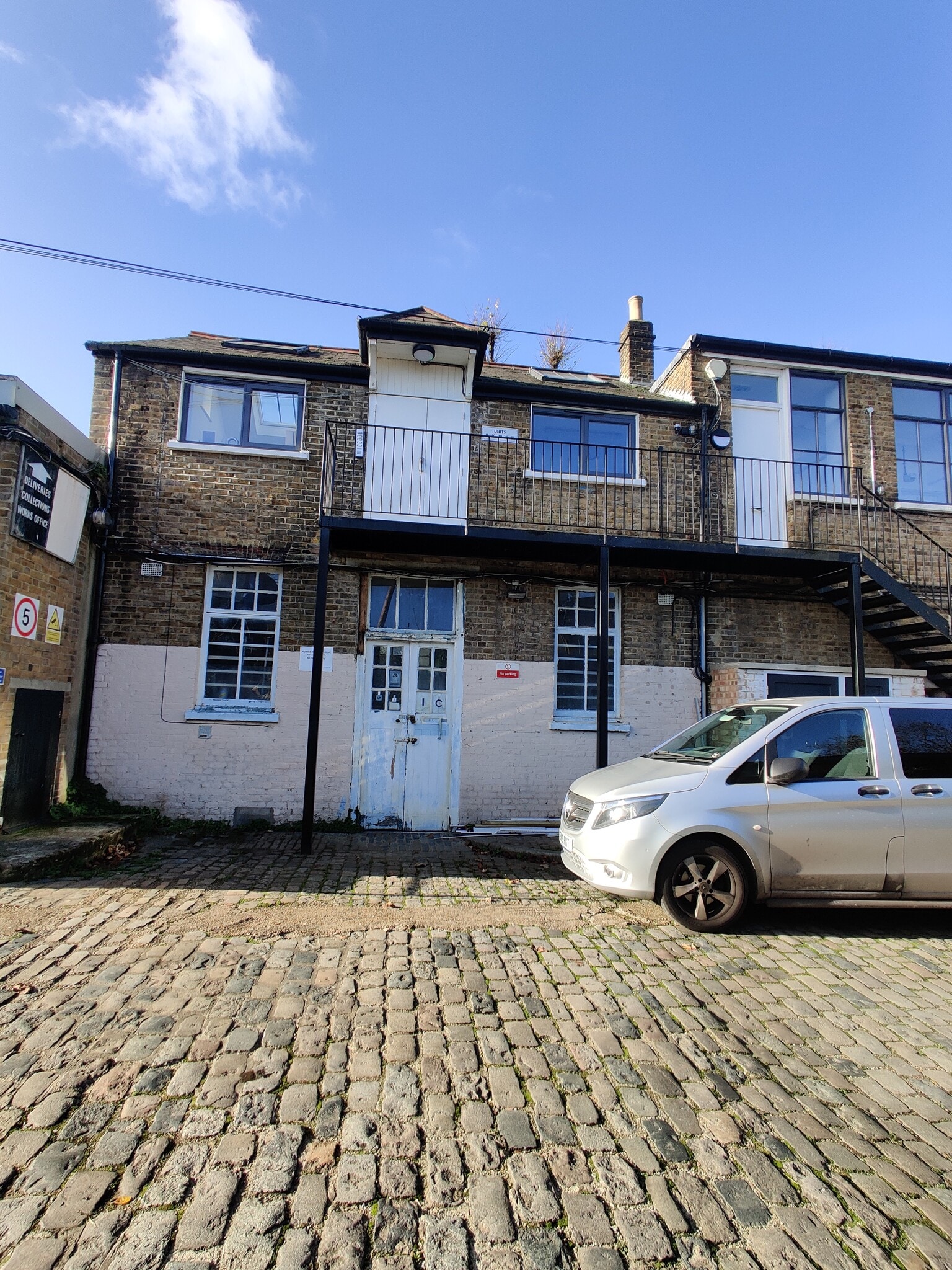 36-38 Peckham Rd, London to rent Primary Photo- Image 1 of 2