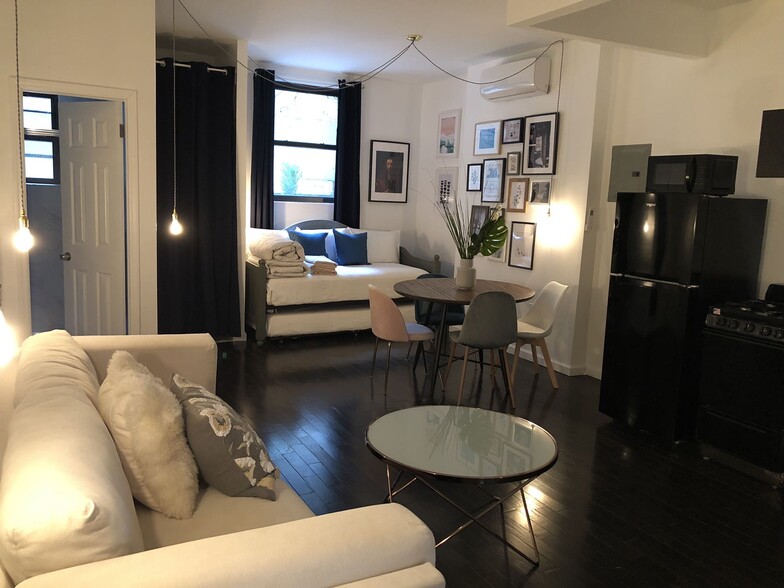 52 W 28th St, New York, NY for sale - Interior Photo - Image 2 of 9