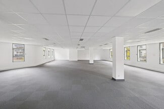 More details for 6-8 Rue Eugène Et Armand Peugeot, Rueil-Malmaison - Office for Sale