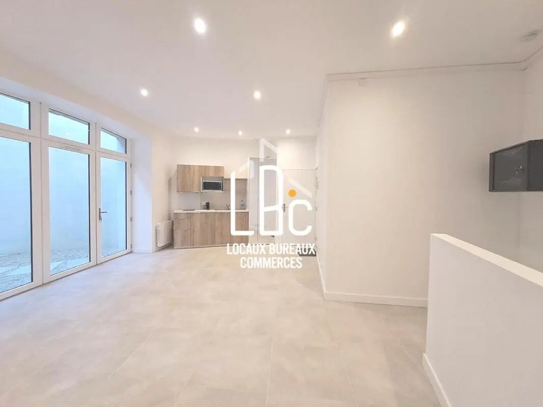 3 Rue Coustou, Nantes to rent Interior Photo- Image 1 of 8