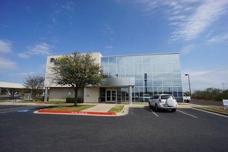 13609 N Interstate 35, Austin, TX for sale Primary Photo- Image 1 of 1