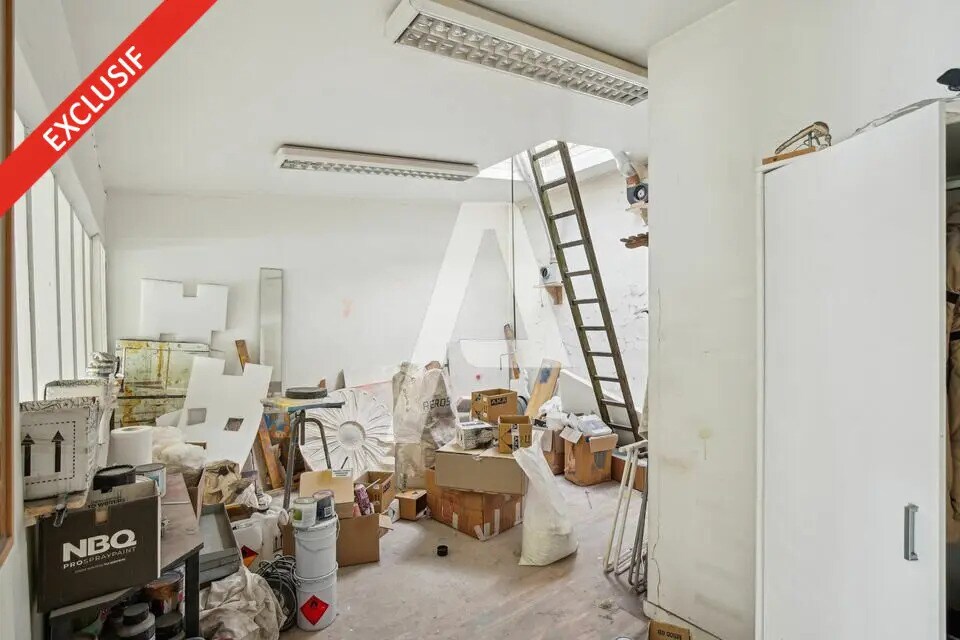 Light Industrial in Le Kremlin-Bicêtre for sale Interior Photo- Image 1 of 9