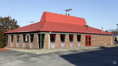 1730 Diamond Hill Rd, Woonsocket, RI for sale Primary Photo- Image 1 of 1