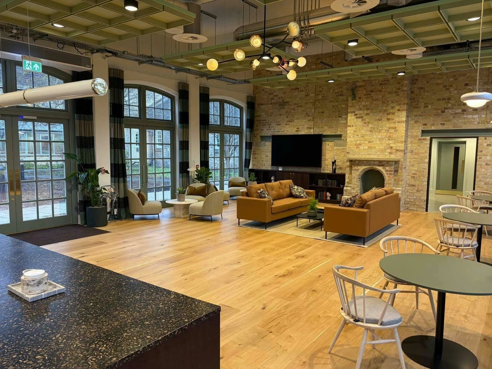 Capital Park, Fulbourn to rent Interior Photo- Image 1 of 5