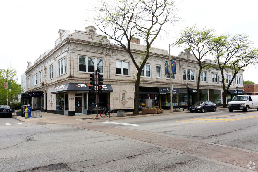 1101-1111 Chicago Ave, Oak Park, IL for rent - Primary Photo - Image 1 of 1