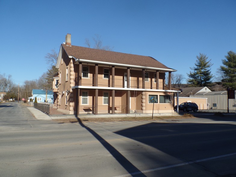 90 Sullivan St, Wurtsboro, NY for rent - Building Photo - Image 1 of 7