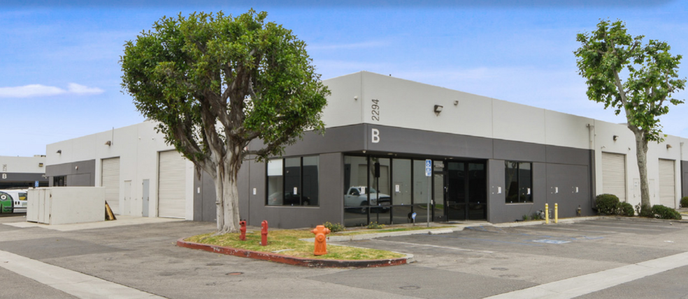 2294 N Batavia St, Orange, CA for rent - Building Photo - Image 1 of 2