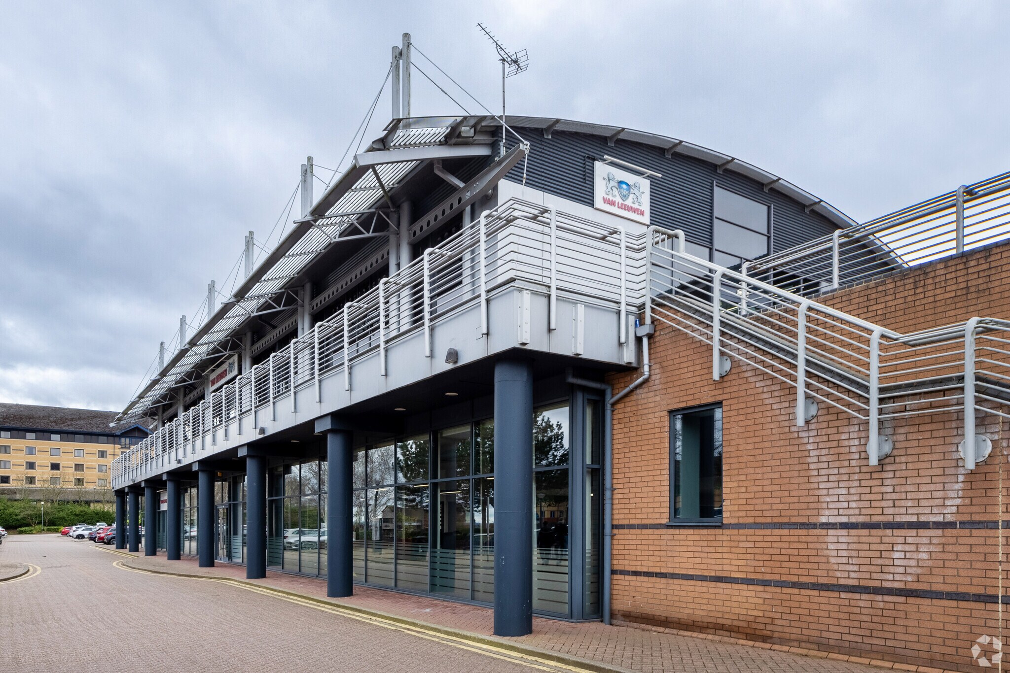 Dudley Rd, Brierley Hill for sale Primary Photo- Image 1 of 1