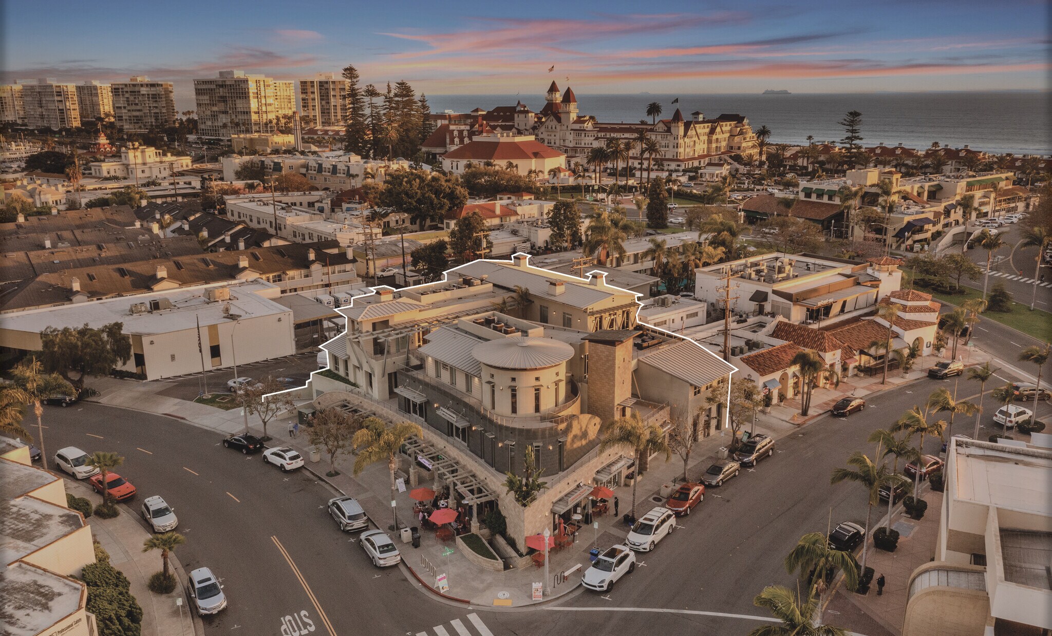 1033 B Ave, Coronado, CA to rent Primary Photo- Image 1 of 12