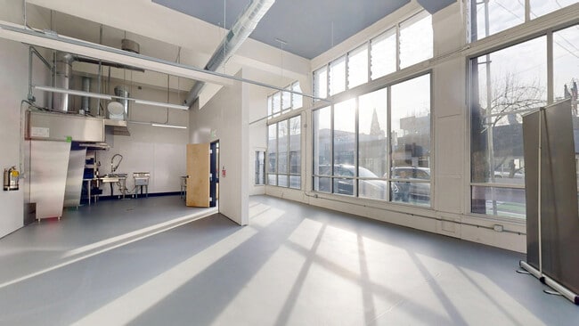 More details for 106 NE Grand Ave, Portland, OR - Industrial to Rent