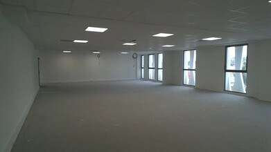 756 Avenue Emile Bodin, La Ciotat to rent Interior Photo- Image 1 of 3