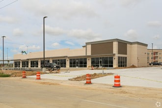 1223 Grand West Blvd, Katy, TX for rent Building Photo- Image 1 of 1