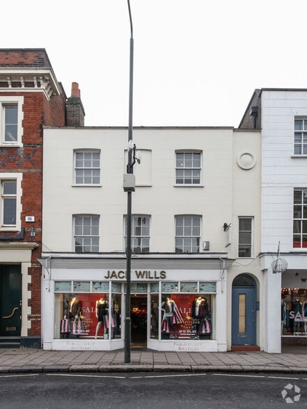 27 High St, London to rent - Building Photo - Image 2 of 8