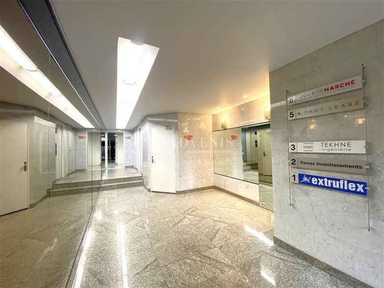 Office in Levallois-Perret to rent - Lobby - Image 3 of 8