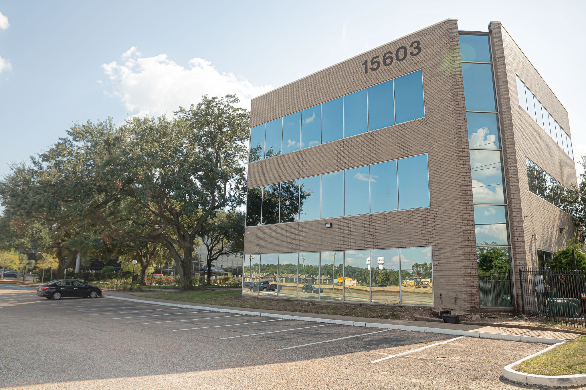 15603 Kuykendahl Rd, Houston, TX to rent Building Photo- Image 1 of 10